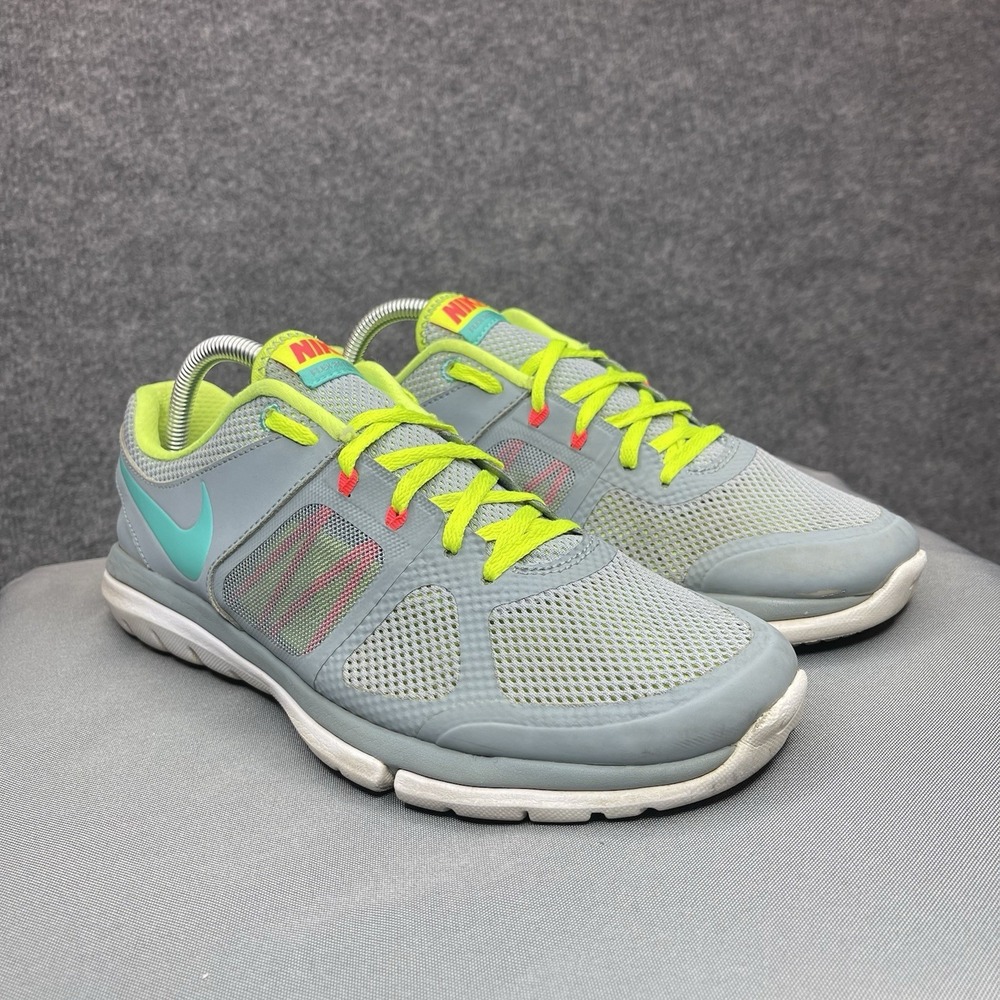 Nike Shoes Womens Size 10 Gray Flex Fit 2014 Run Lightweight Sneakers 642767-009